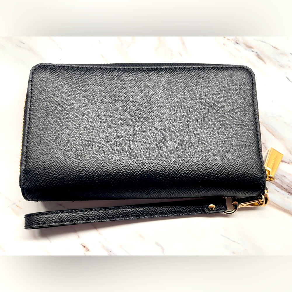 Michael Kors Backpack & Wristlet - Picture 8 of 9